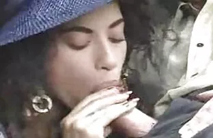 XXX 赤毛クロエモーガンカミラ深紅肛門Creampieと官能的なマッサージ アニメ 無理やり エロ