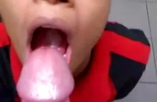 XXX Pissingレズビアン-イルカとニコール濡れながら遊んで小便 クンニ 無理やり 動画