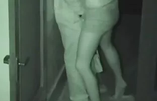 XXX -クロエ里親ファックワンド巨大ドラゴンコック レイプ 中出し 無理矢理