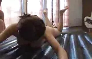 XXX Valentina 無料 エロ 動画 無理やり 中だし Nappiは彼女のお尻に深いコックを持っています