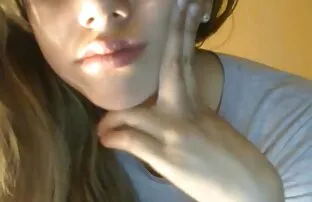 XXX スカートの底には、ゴミのピークを性交します 無料 アダルト 無理やり