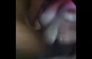 XXX ケーシーは洗車でドライバーのためにコックを吸う！ 無料 アダルト 動画 無理やり